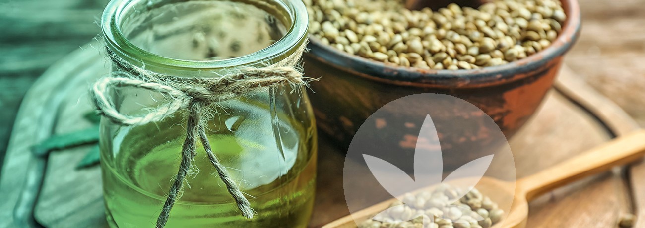 image of hemp seeds and hemp seed oil