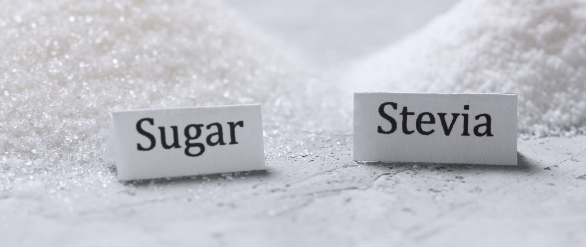 Os prós e os contras dos adoçantes naturais em relação ao açúcar refinado