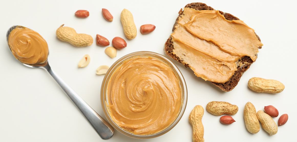 A manteiga de amendoim é rica em ácidos gordos ómega 6?
